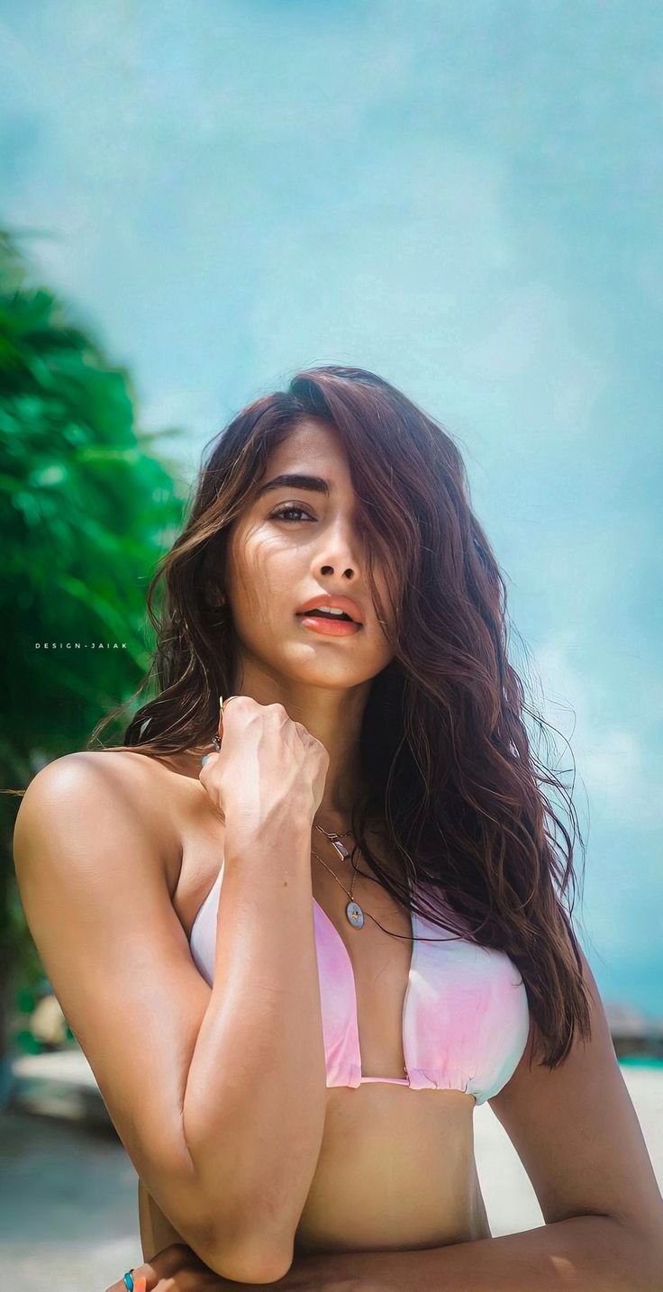 Pooja Hedge Bold and Sexy Photos Stylehyme